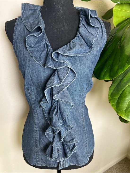 CHAPS Denim Tops - CHAPS Women’s Vintage Denim Sleeveless Ruffle Front Blouse Size 10